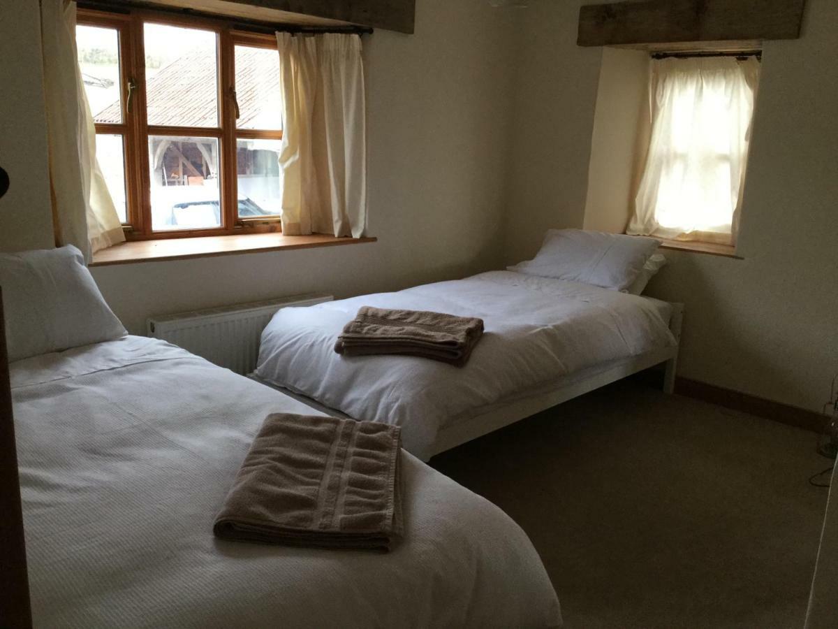 Wedmore Castle Farm B&B 외부 사진